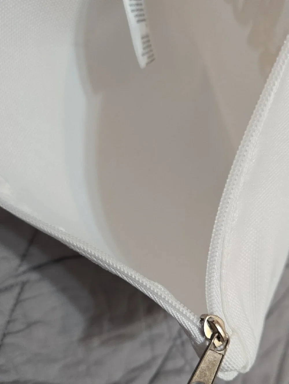 COSMETIC BAG Zipper Closure 6x8 1/2 ins